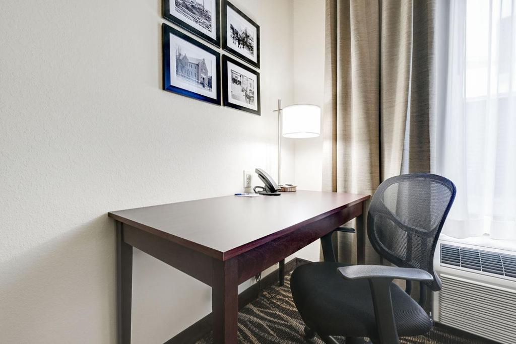Cobblestone Hotel & Suites - Mosinee Εξωτερικό φωτογραφία