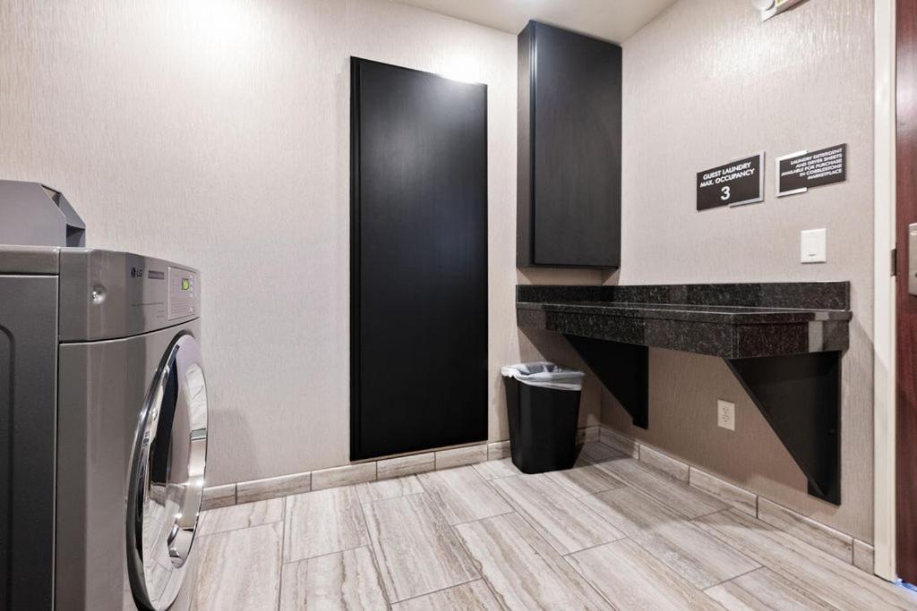 Cobblestone Hotel & Suites - Mosinee Εξωτερικό φωτογραφία