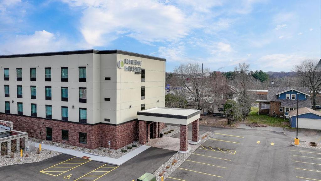 Cobblestone Hotel & Suites - Mosinee Εξωτερικό φωτογραφία